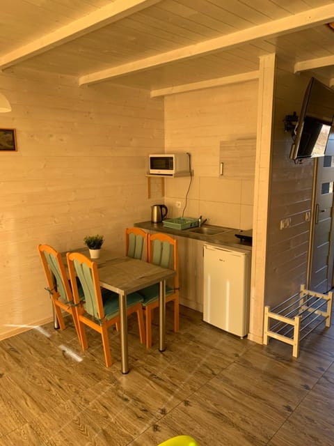 Domki w stylu góralskim Myśliwska 20 Campground/
RV Resort in West Pomeranian Voivodeship, Poland