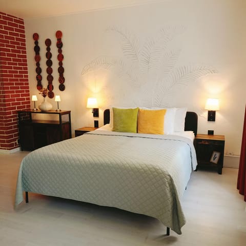 Bed, Bedroom
