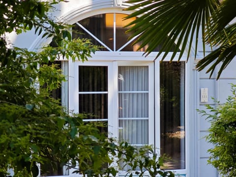 Property building, Garden