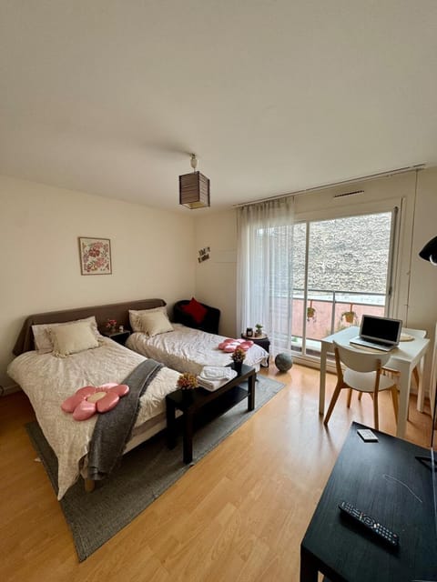 Living room, Bedroom