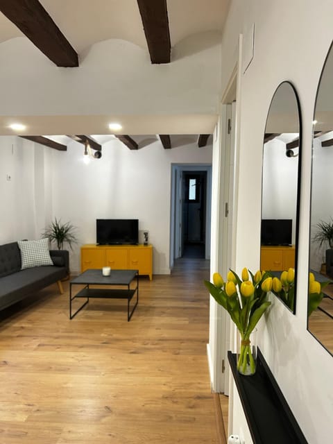 Communal lounge/ TV room, TV and multimedia, Living room, Lobby or reception, Seating area