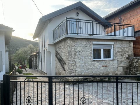 Property building, Balcony/Terrace
