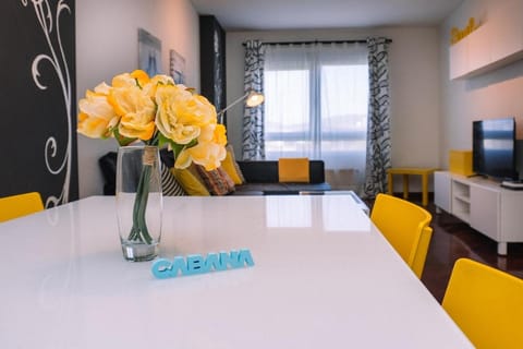 Luz y descanso con parking by CABANA Rentals Apartment in Vigo