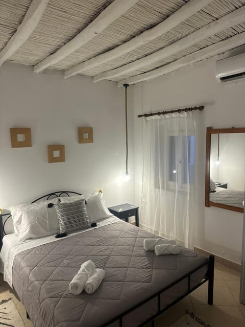 Mikes apartment Apartment in Naousa