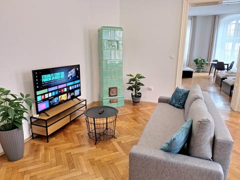 TV and multimedia, Living room
