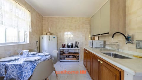 Apartamento em Miguel Pereira com Varanda Ampla Apartment in Miguel Pereira