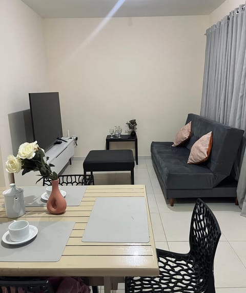 Monte Bello House in Miguel Pereira