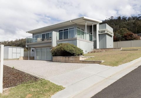 The ultimate family getaway - Waubs Rest House in Bicheno