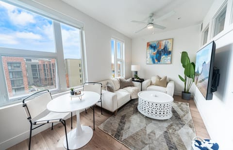 TV and multimedia, Living room, Dining area