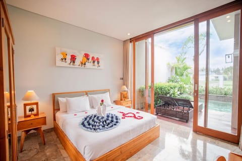 Bedroom, towels