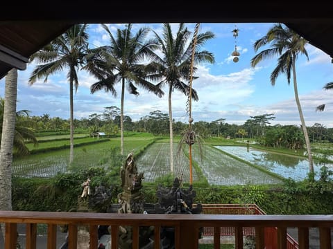 The BENAWAH Villa Bed and Breakfast in Tampaksiring