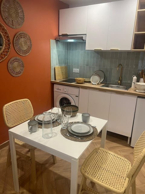 Croix Rousse Apartment in Lyon