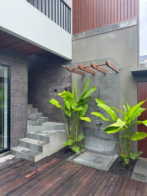 Cozy Luxe Villa in Canggu Villa in North Kuta