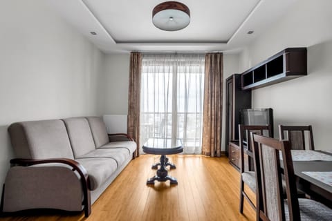 Communal lounge/ TV room, TV and multimedia, Living room, Seating area, Dining area, Evening entertainment