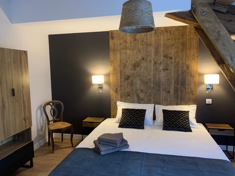 Bed, Bedroom, Breakfast