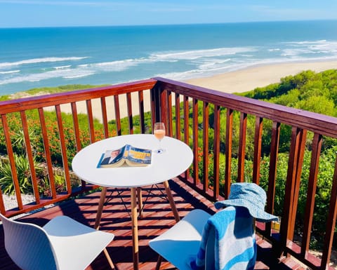 Patio, View (from property/room), Balcony/Terrace, Balcony/Terrace, Beach, Beach, Sea view, Sea view