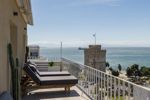 Nearby landmark, Natural landscape, View (from property/room), Balcony/Terrace, Sea view