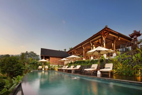 Day, Natural landscape, Pool view, Swimming pool, sunbed