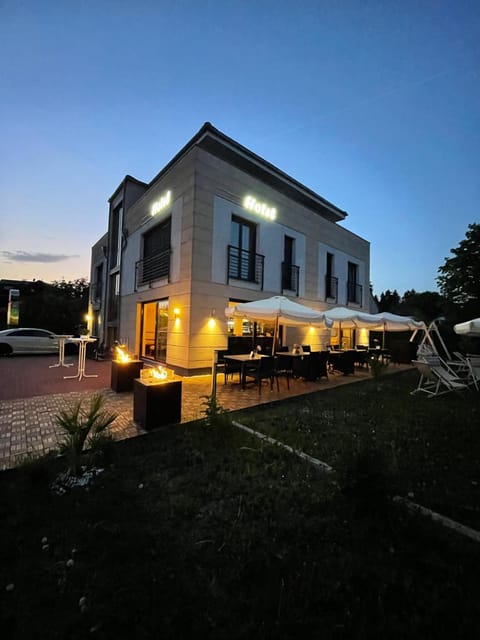 K&T Estates Resort & Spa, Frankfurt Hotel in Frankfurt