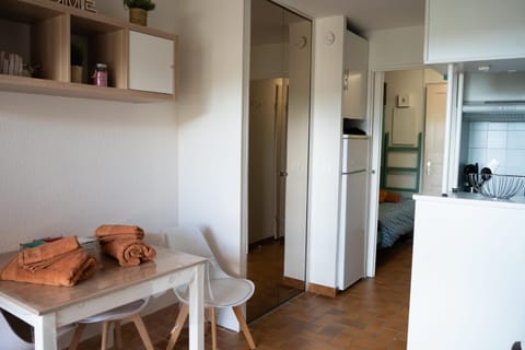 Alora - Superbe Studio Vue Mer Climatisé avec Piscine Apartment in Cavalaire-sur-Mer