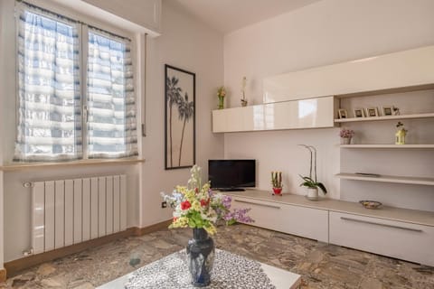 Communal lounge/ TV room, TV and multimedia