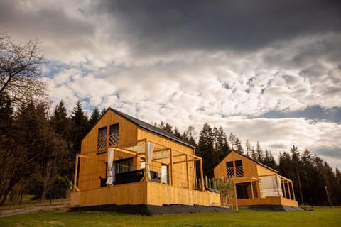 Property building, Natural landscape, Mountain view
