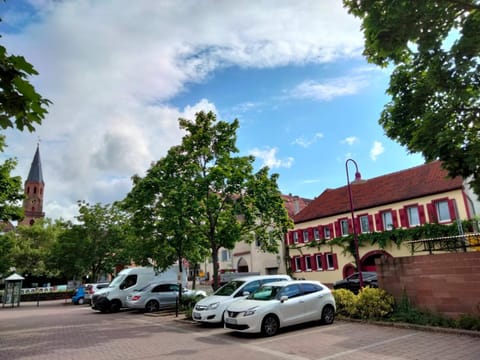 Property building, Day, Neighbourhood, Street view, Location, Parking