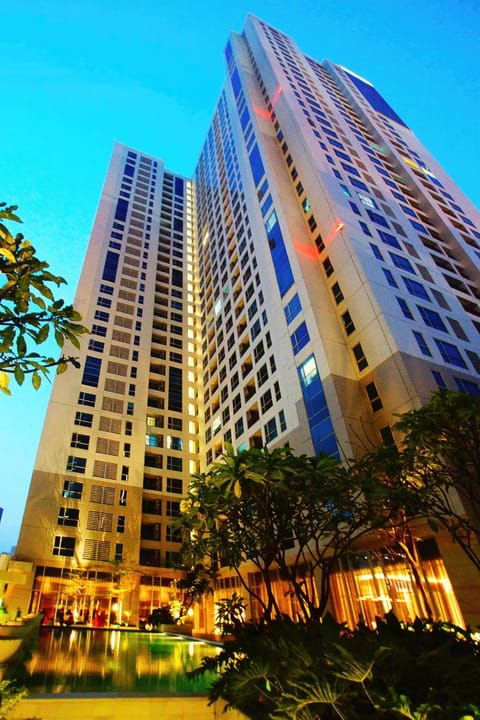 Property building, Day