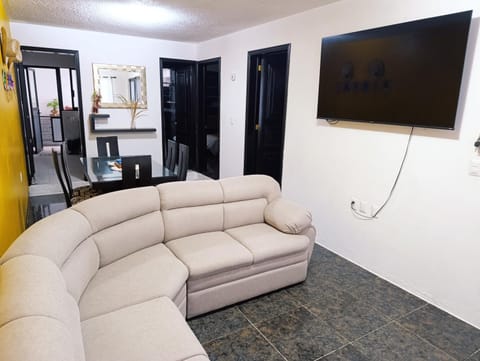 Cultural Porfirio 2BR, Centro, Cocina & Parking Apartment in Oaxaca