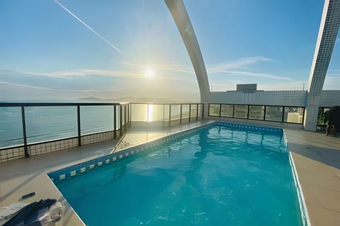 Balcony/Terrace, Sea view, Swimming pool