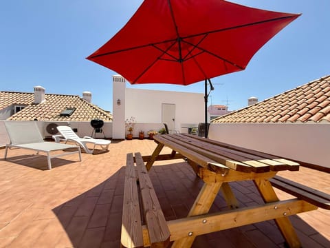 Day, BBQ facilities, View (from property/room), Balcony/Terrace, sunbed