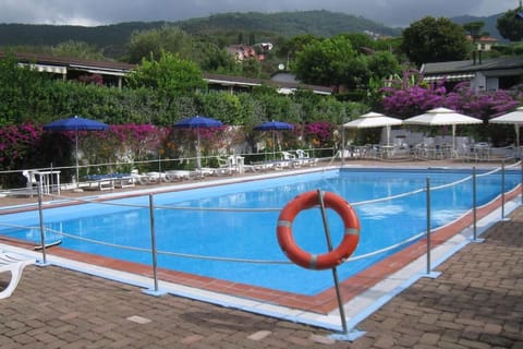 villetta bifamiliare Cherie con parco e piscina House in Sestri Levante