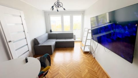 Communal lounge/ TV room, TV and multimedia, Living room, Seating area