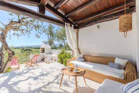 Day, Natural landscape, View (from property/room), Balcony/Terrace, Balcony/Terrace, Living room
