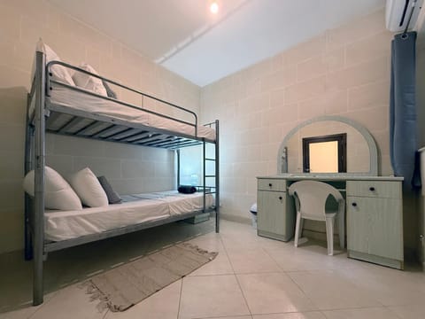 Bed, Photo of the whole room, Bedroom, bunk bed