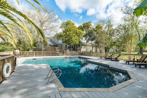 Stunning Waterfront Rental Property with Private Dock and Pool House in League City