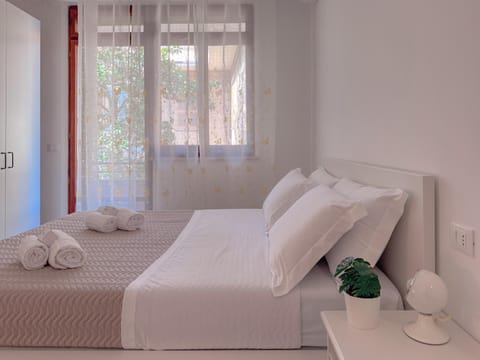 Vittorio Veneto - Modern and Central by Host Hero Apartment in Civitanova Marche