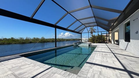 Swimming pool, Swimming pool