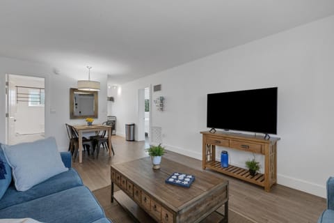 3 on Avenue Sea by SkyRun Anna Maria Apartment in Bradenton Beach