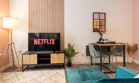 TV and multimedia, Living room, Dining area
