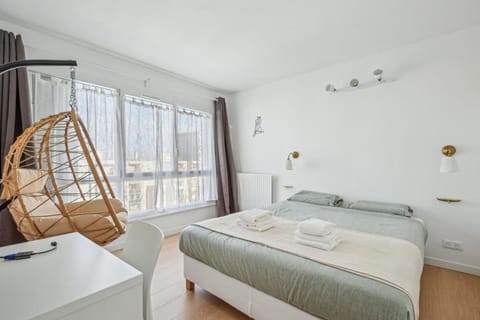 9 min de la Basilique Saint-Denis - 10 voyageurs Apartment in Saint-Denis, France