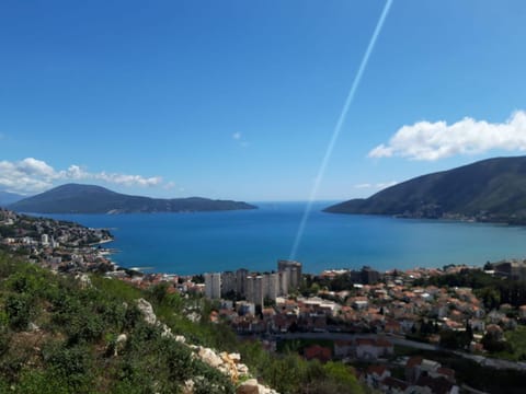 Bay View Escape House in Dubrovnik-Neretva County