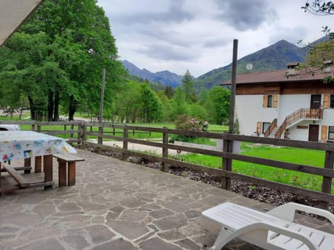Spring, Day, Natural landscape, Balcony/Terrace, Mountain view