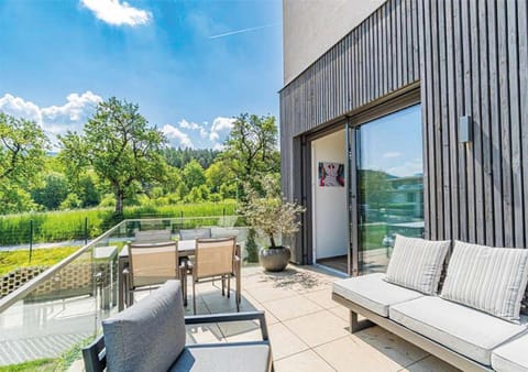 Property building, Balcony/Terrace