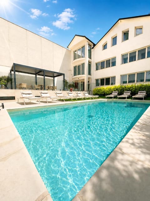 Pool view, Swimming pool, Swimming pool