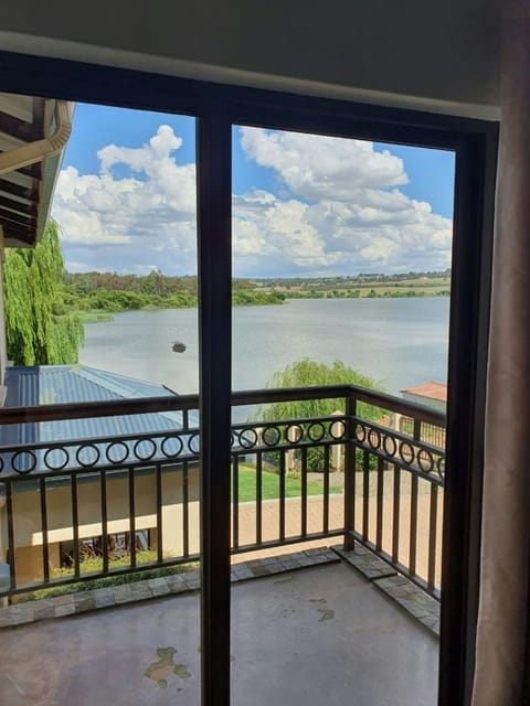 Patio, View (from property/room), Balcony/Terrace, Lake view