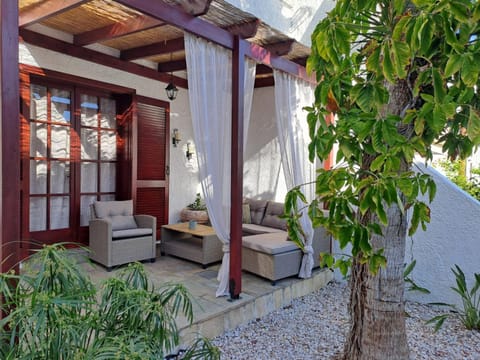 Patio, Balcony/Terrace, sunbed