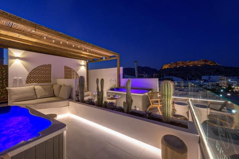 Night, Natural landscape, Hot Tub, View (from property/room), Balcony/Terrace, Mountain view