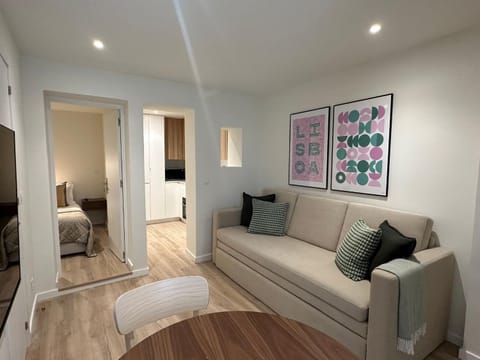 TV and multimedia, Living room, Dining area