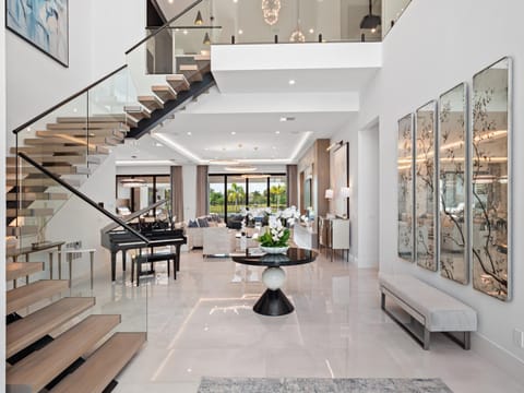 Reunion Elegance - TT483 House in Four Corners